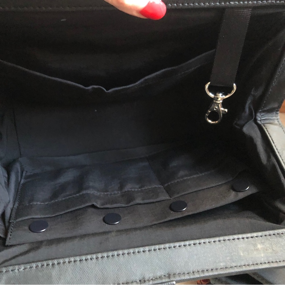 Petunia Pickle Bottom small diaper bag wristlet clutch NWOT - Picture 7 of 10